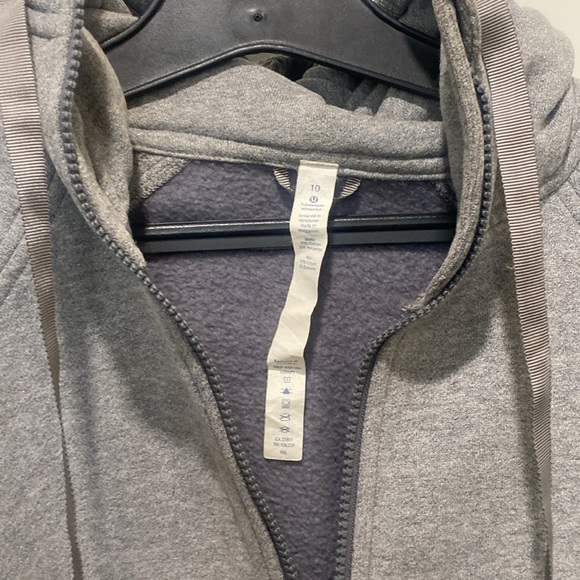 Lululemon hooded zip sweatshirt size 10 - Picture 4 of 5